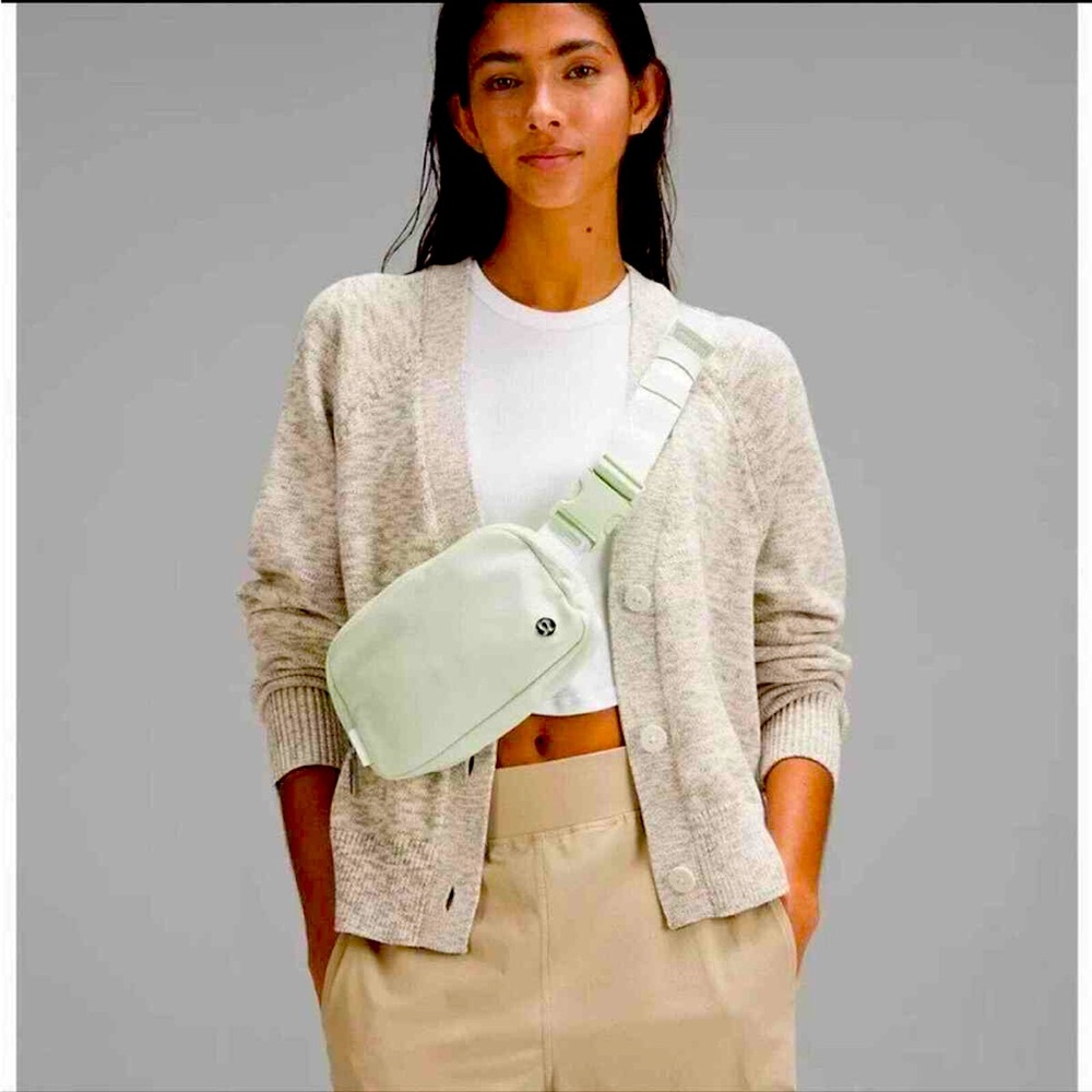 Lululemon belt bag in kohlrabi green